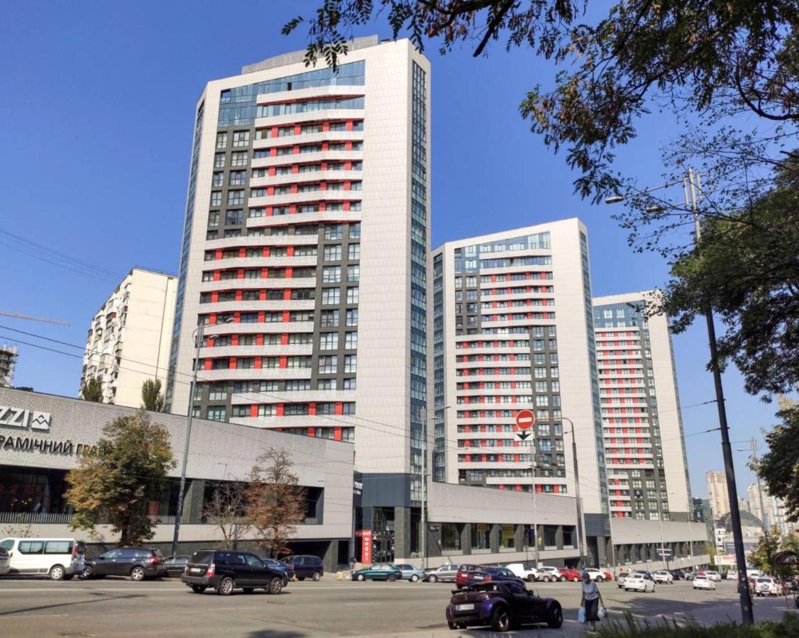 Petrovdom 23-173 In Stylish Apartments At Rc Kyiv Exterior foto