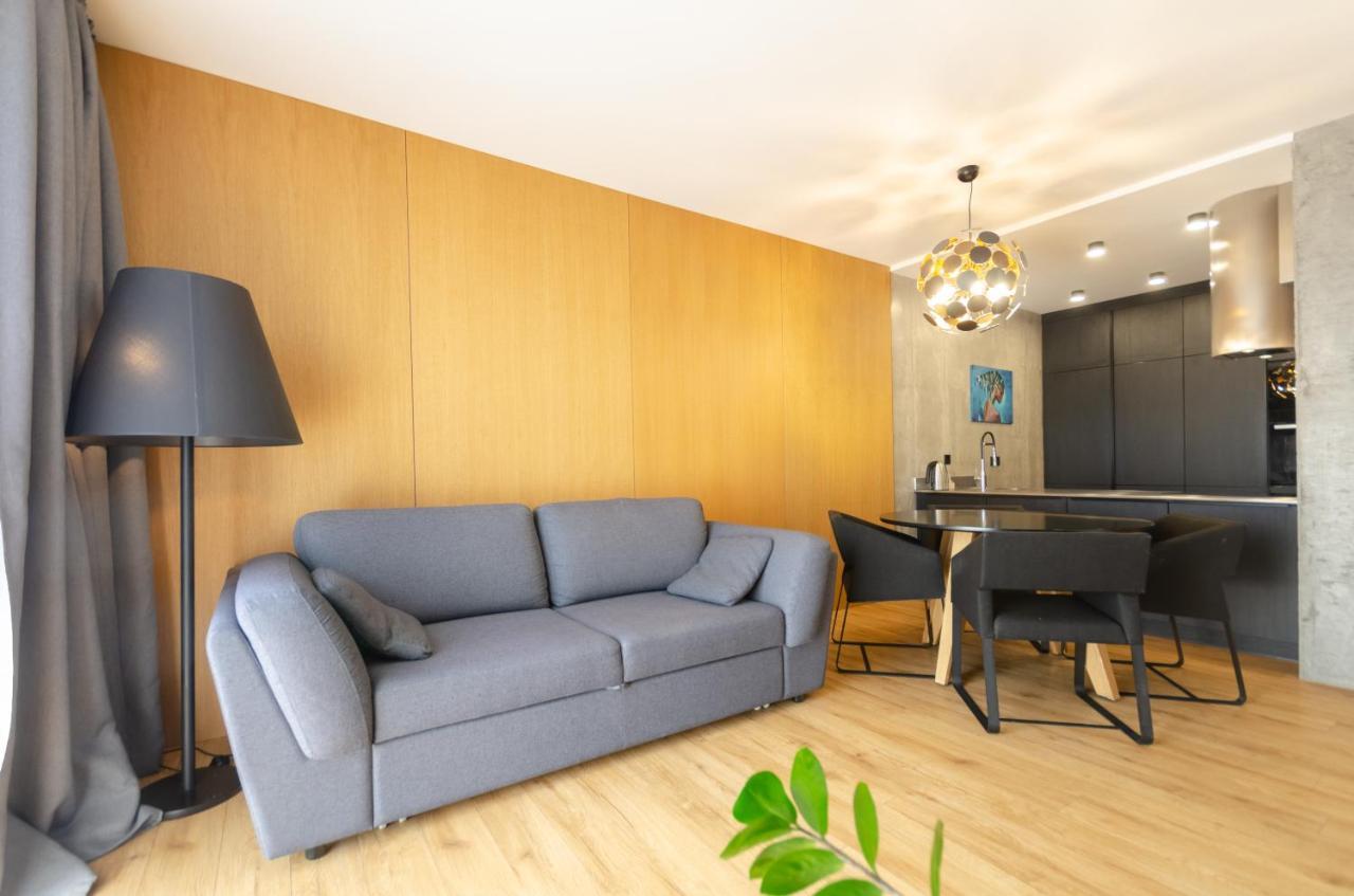 Petrovdom 23-173 In Stylish Apartments At Rc Kyiv Exterior foto
