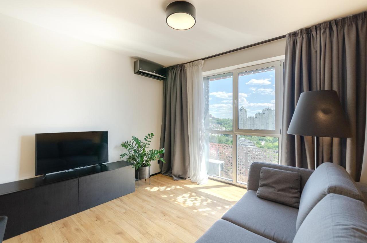 Petrovdom 23-173 In Stylish Apartments At Rc Kyiv Exterior foto