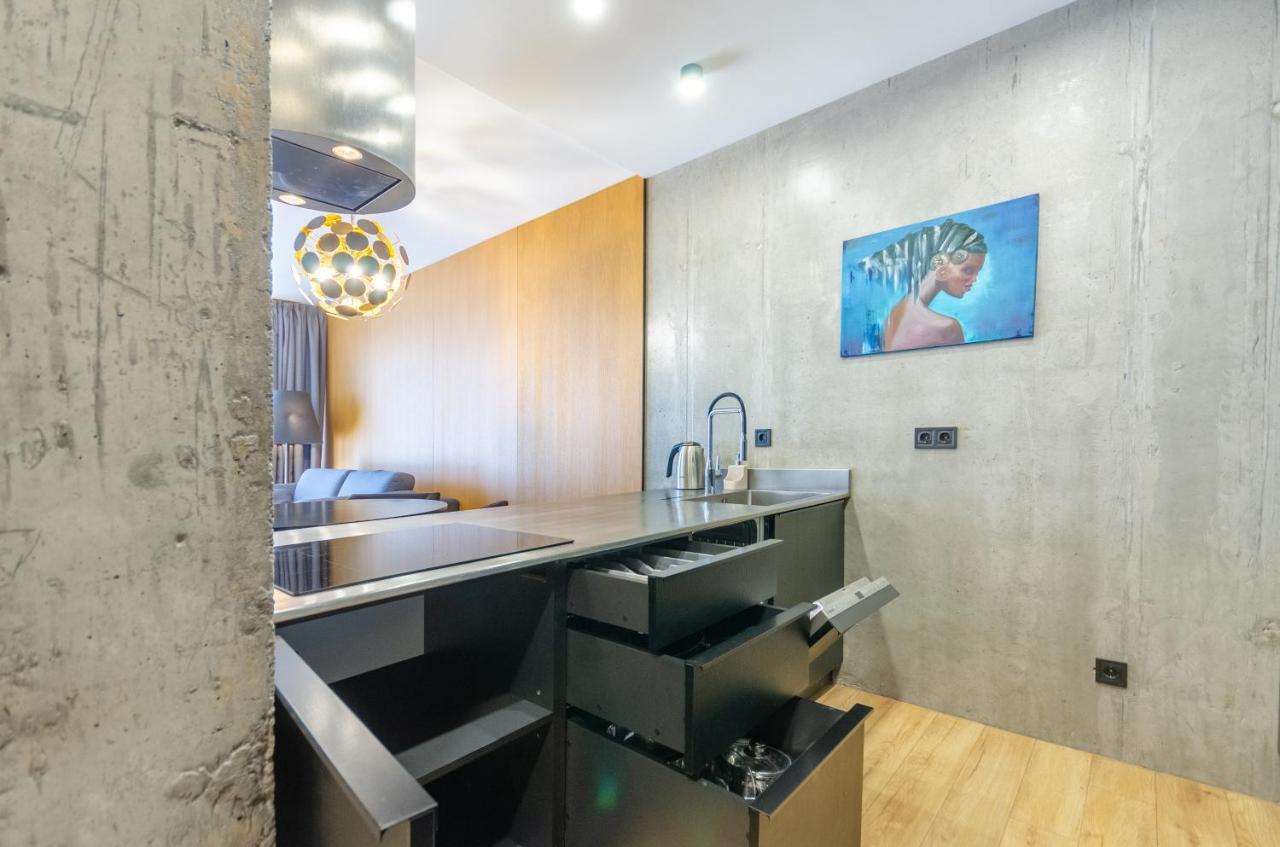 Petrovdom 23-173 In Stylish Apartments At Rc Kyiv Exterior foto