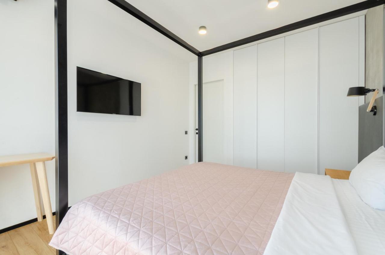 Petrovdom 23-173 In Stylish Apartments At Rc Kyiv Exterior foto
