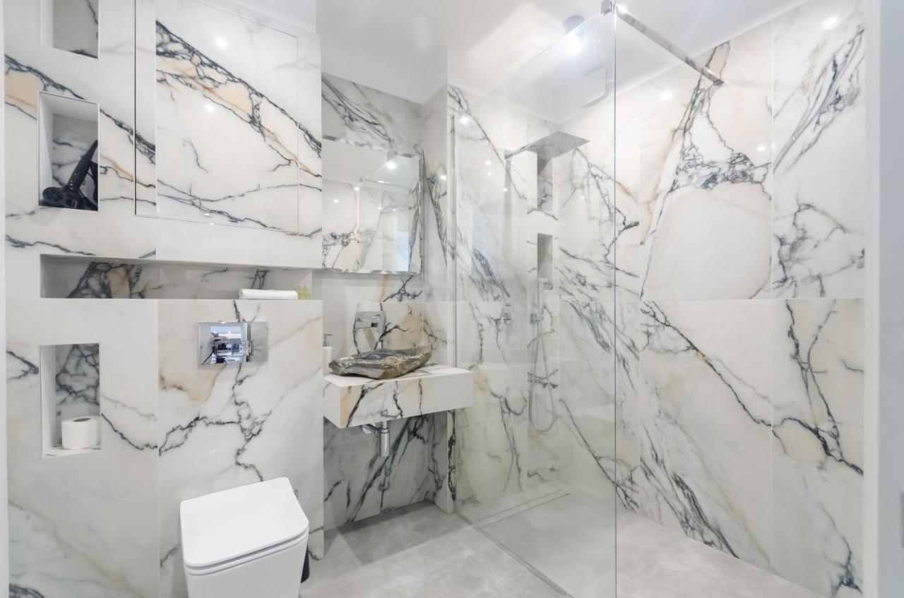 Petrovdom 23-173 In Stylish Apartments At Rc Kyiv Exterior foto